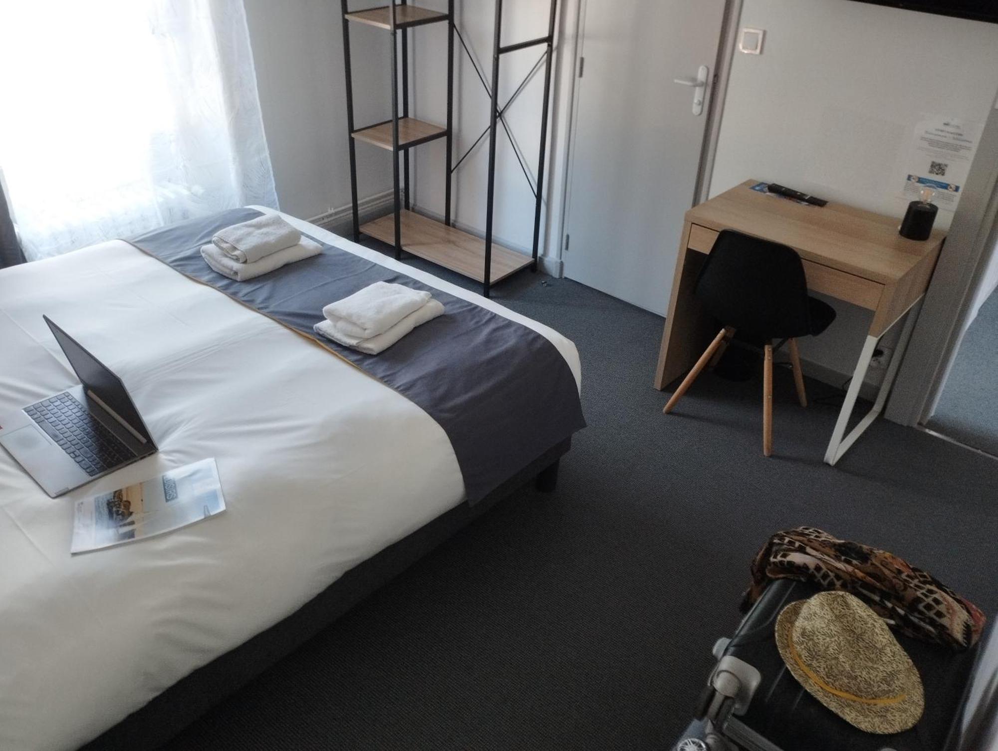 Brit Hotel L'Arrivee Guingamp Eksteriør bilde