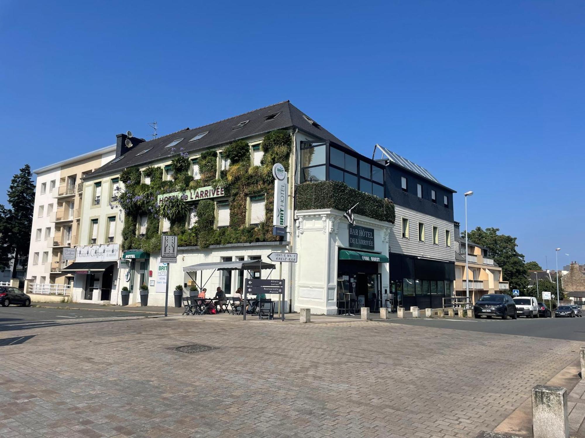 Brit Hotel L'Arrivee Guingamp Eksteriør bilde