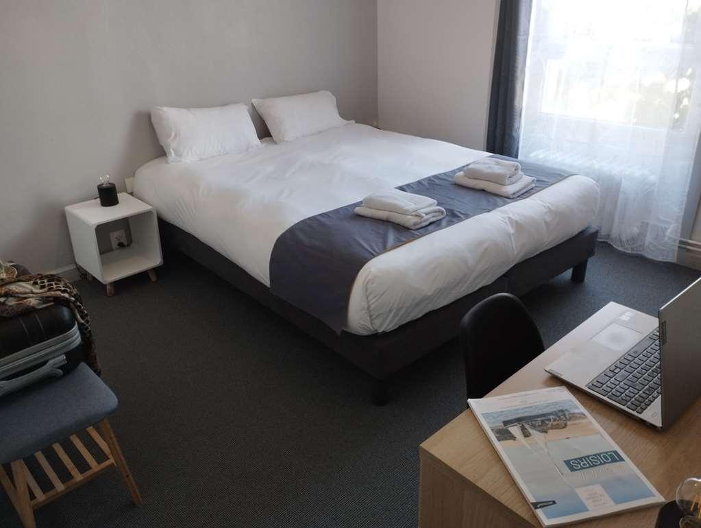 Brit Hotel L'Arrivee Guingamp Rom bilde