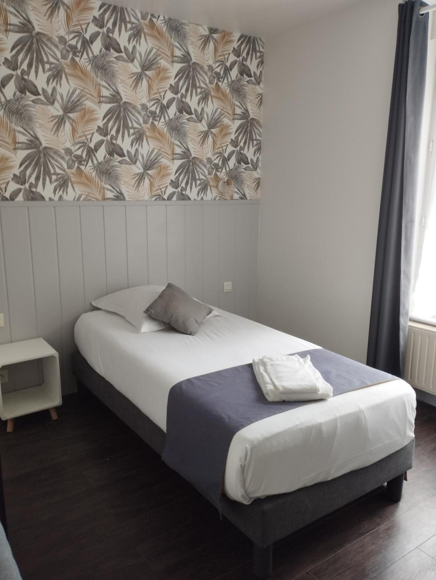 Brit Hotel L'Arrivee Guingamp Eksteriør bilde